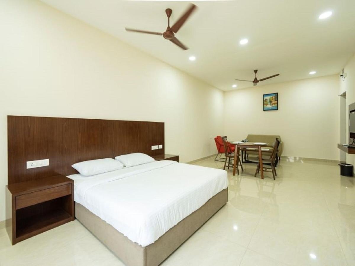 Mayfair Service Apartments Coimbatore Exteriör bild